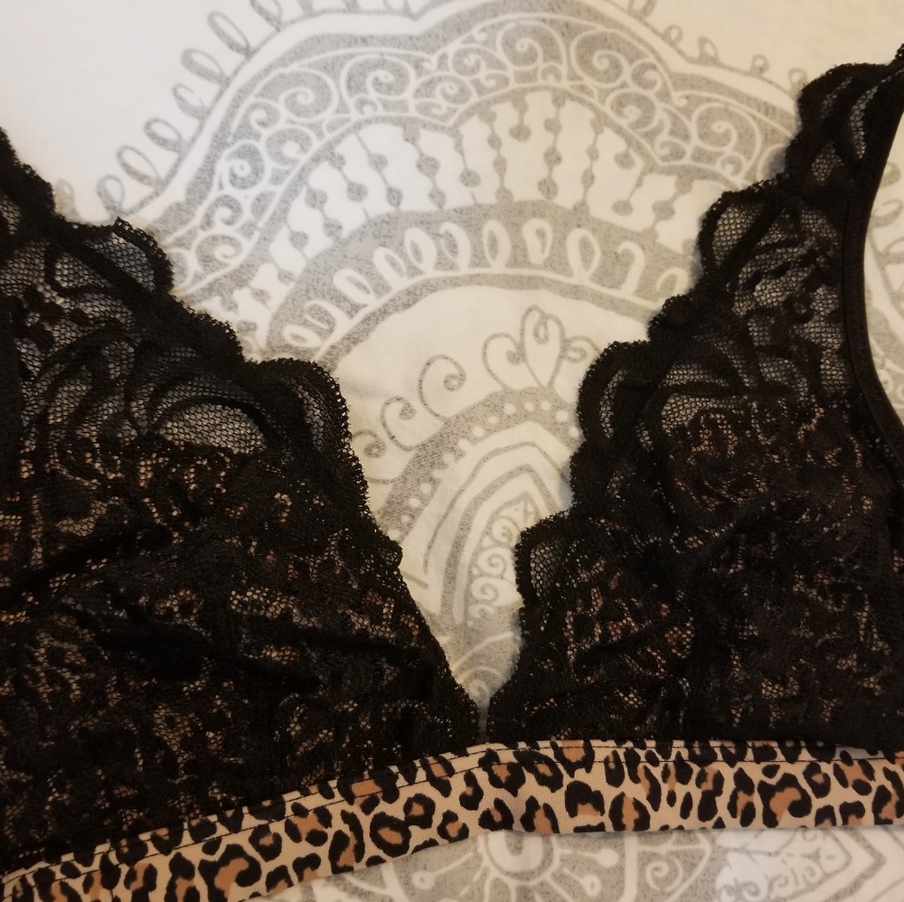 PINK lace and leopard brallete Size XS